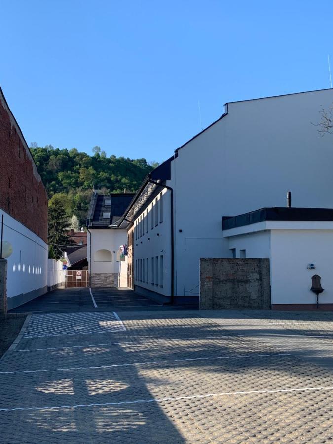 M70 Apartmanhaz Miskolc Luaran gambar